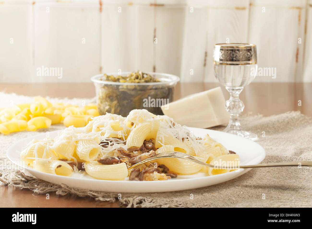 boiled pasta with chicken gizzards and cheese Stock Photo Alamy