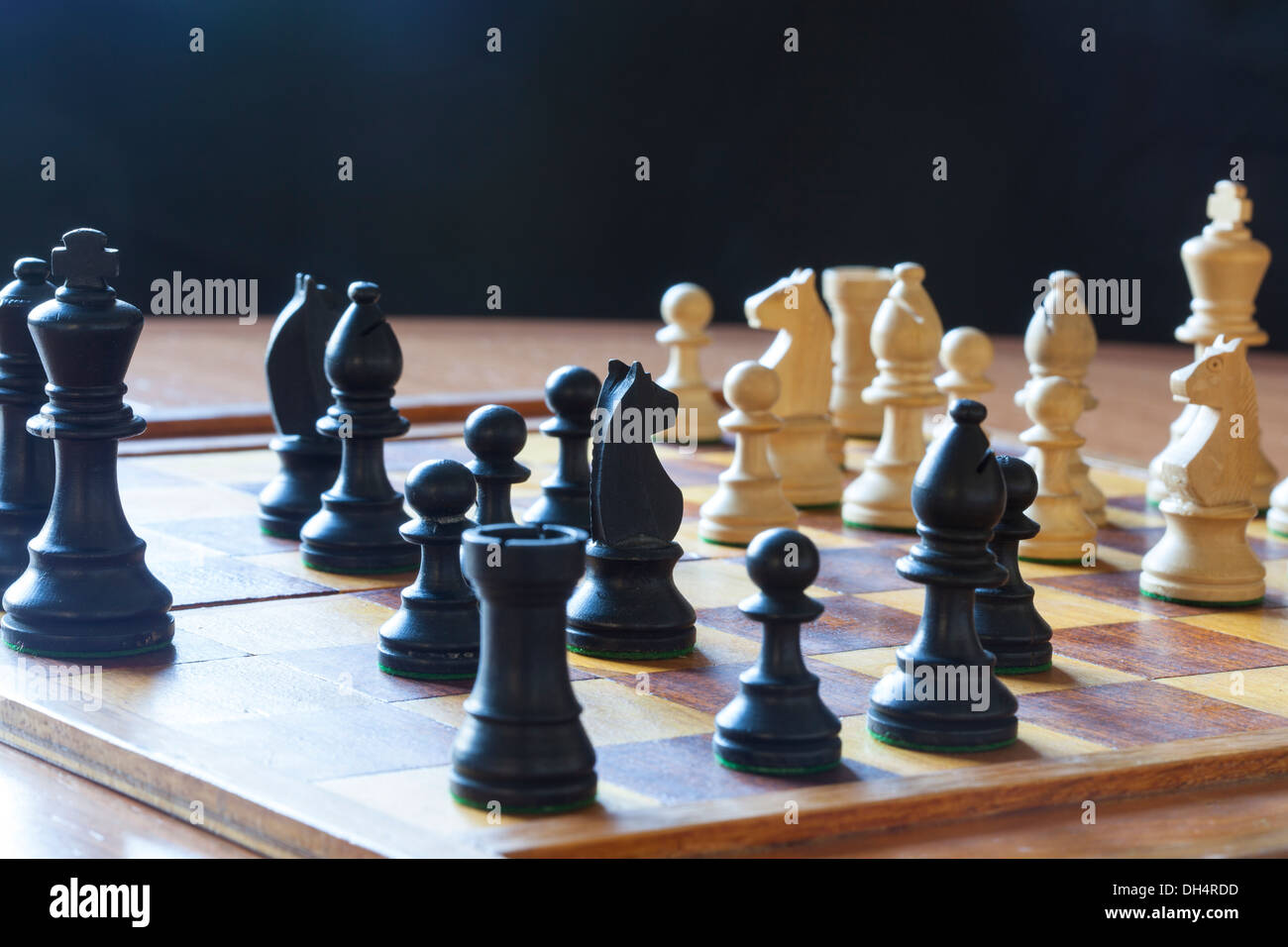 Game Of Chess White And Black Pieces Set Stock Illustration - Download  Image Now - 2015, Achievement, Bishop - Chess Piece - iStock
