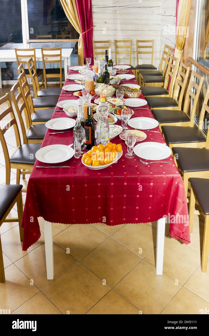 traditional Christmas table Stock Photo - Alamy