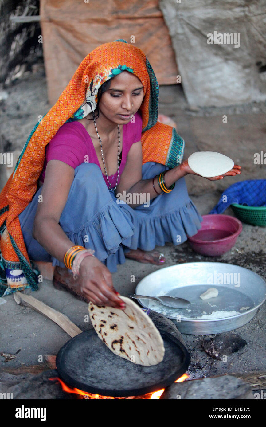 Making homemade bread india hi-res stock photography and images - Alamy