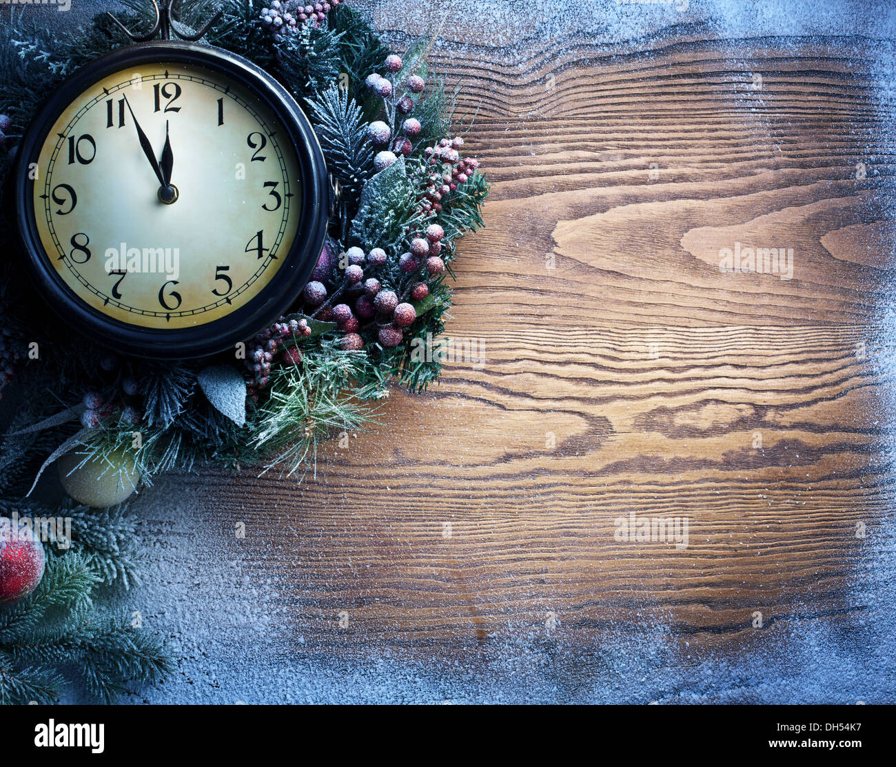 New year clock hi-res stock photography and images - Alamy