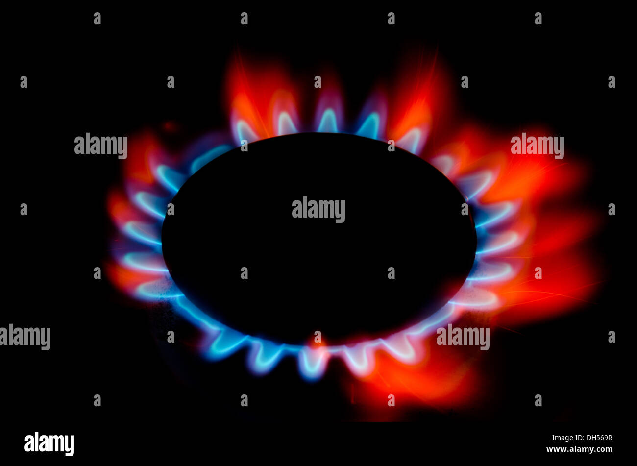 Natural gas stove orange flame hires stock photography and images Alamy