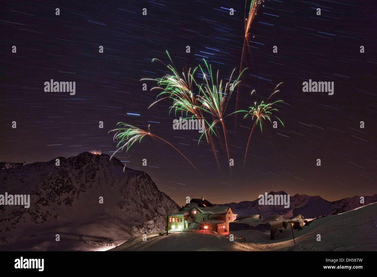 Fireworks, New Year's Eve, Bella Vista hut, Kurzras, Schnalstal, South Tyrol province, Trentino-Alto Adige, Italy Stock Photo