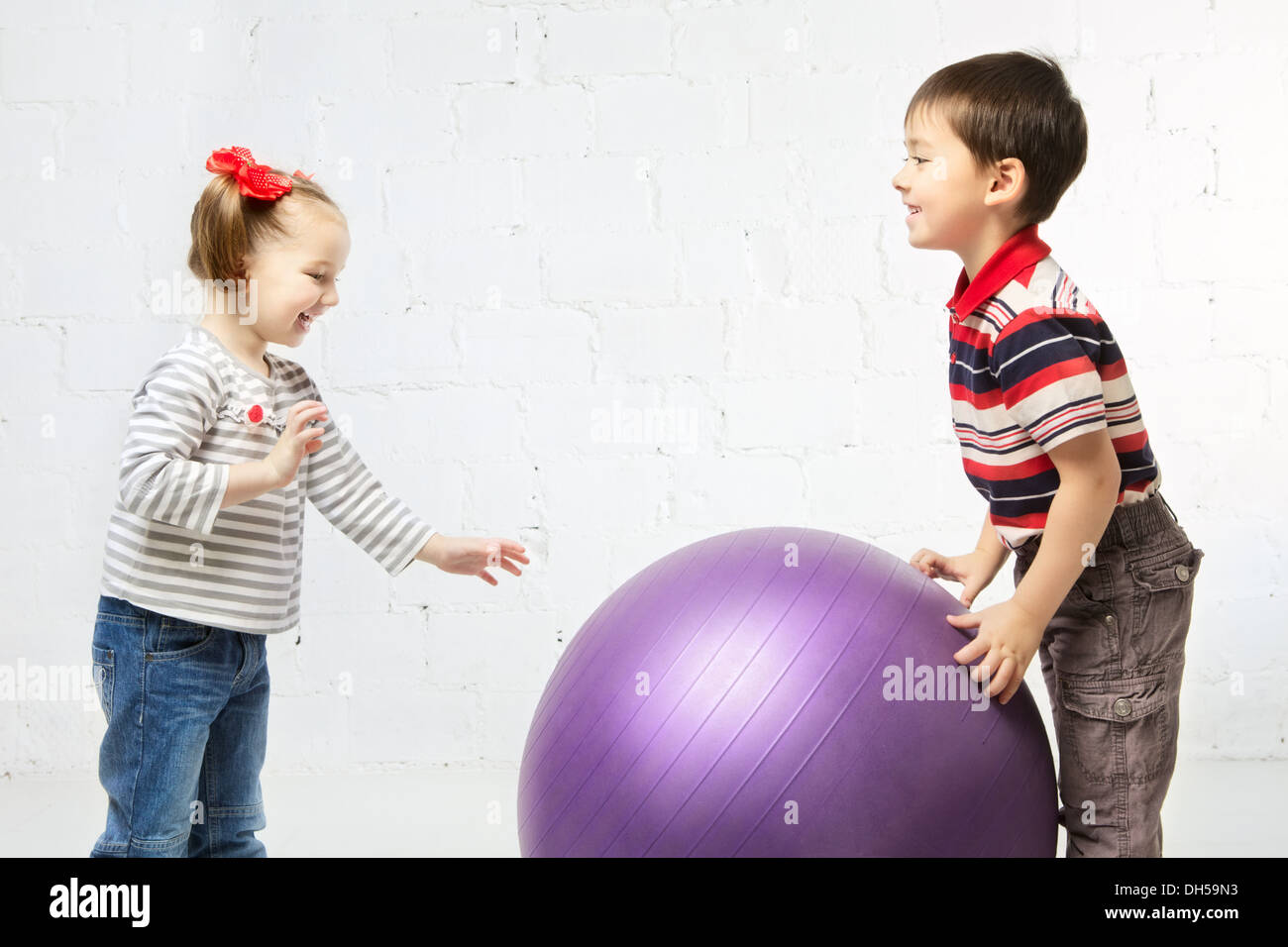 Children indoor ball hires stock photography and images Alamy