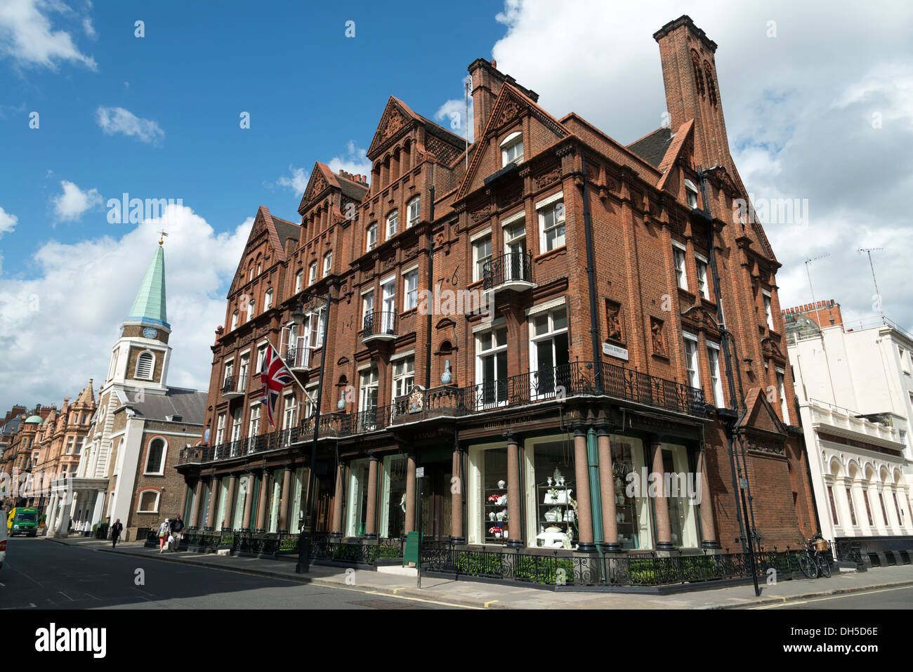 T. Goode & Co, South Audley Street, Mayfair, London, England, UK Stock