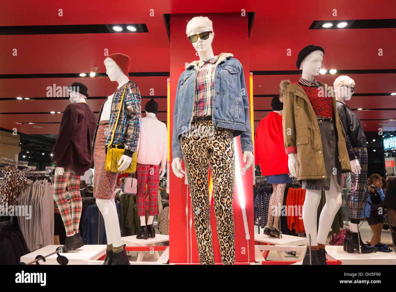 Clothes Dummies High Resolution Stock Photography and Images Alamy