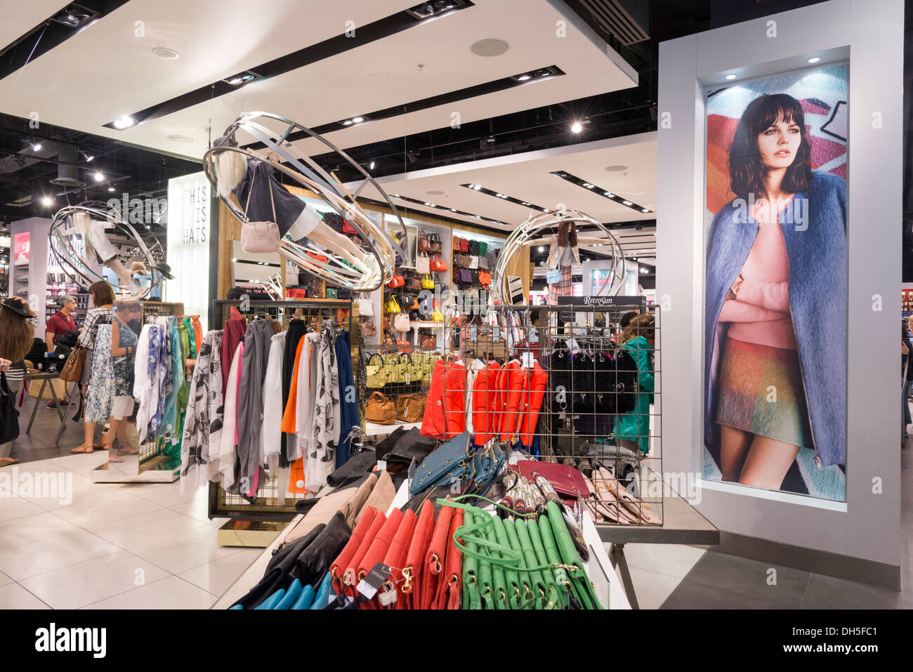 Topshop store interior hi-res stock photography and images - Alamy