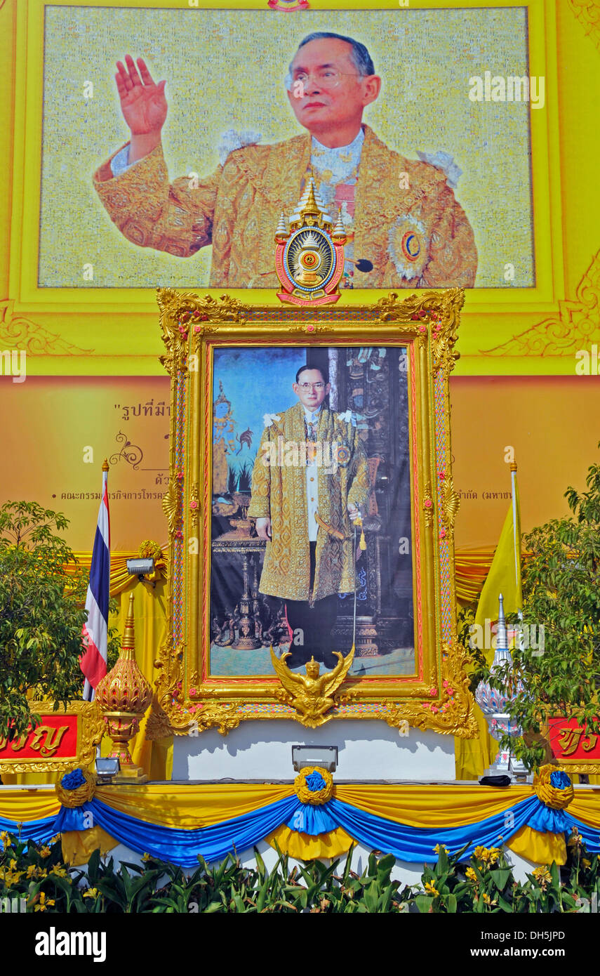 Remains of late Thai king collected after cremation