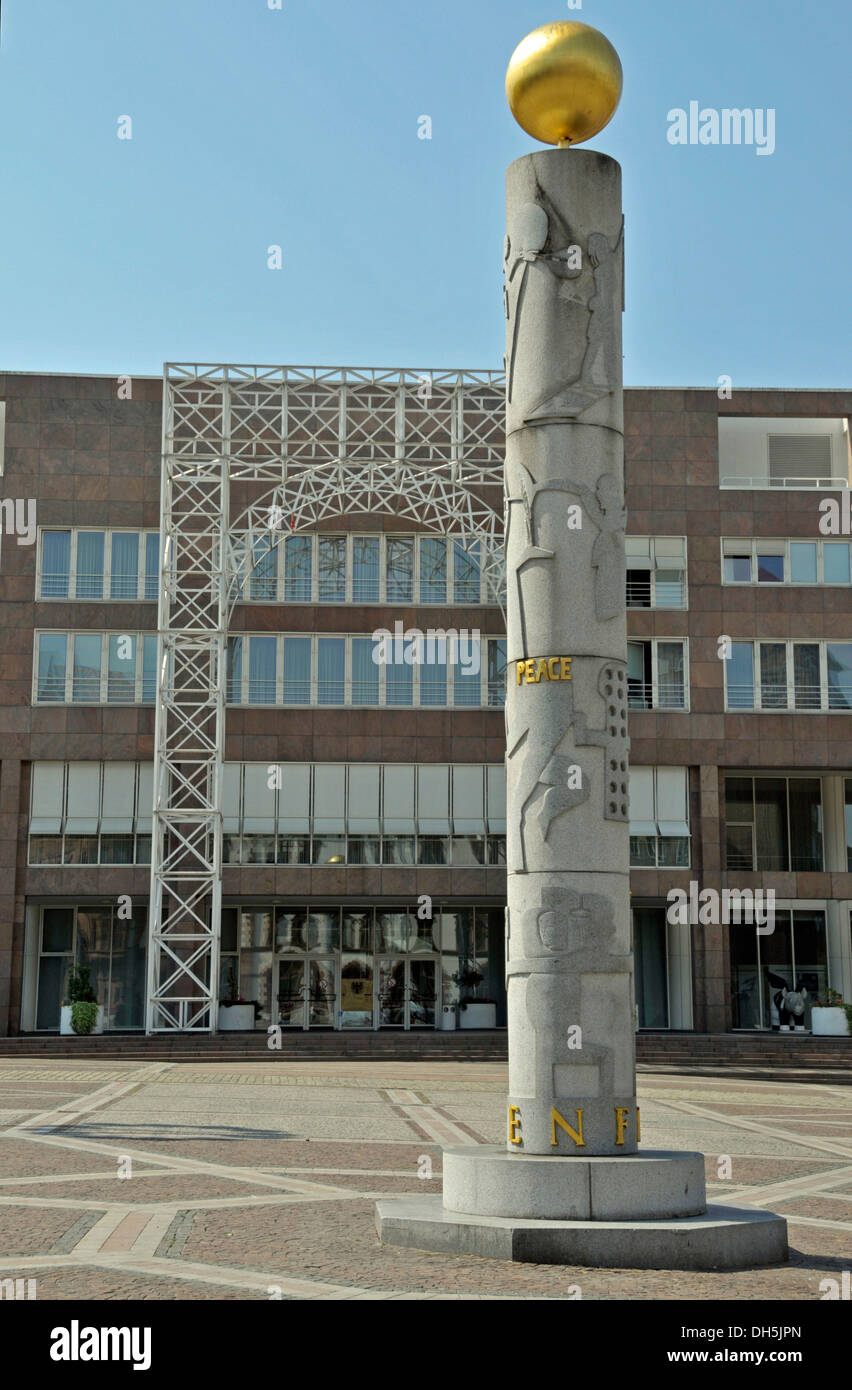 Town hall, Friedenssaeule Peace Column, Friedensplatz Peace Square, Dortmund, North Rhine-Westphalia Stock Photo