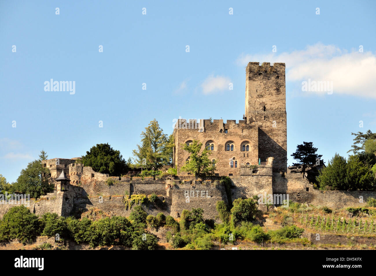 Burg Gutenfels Castle, near Kaub, UNESCO World Heritage Site Upper