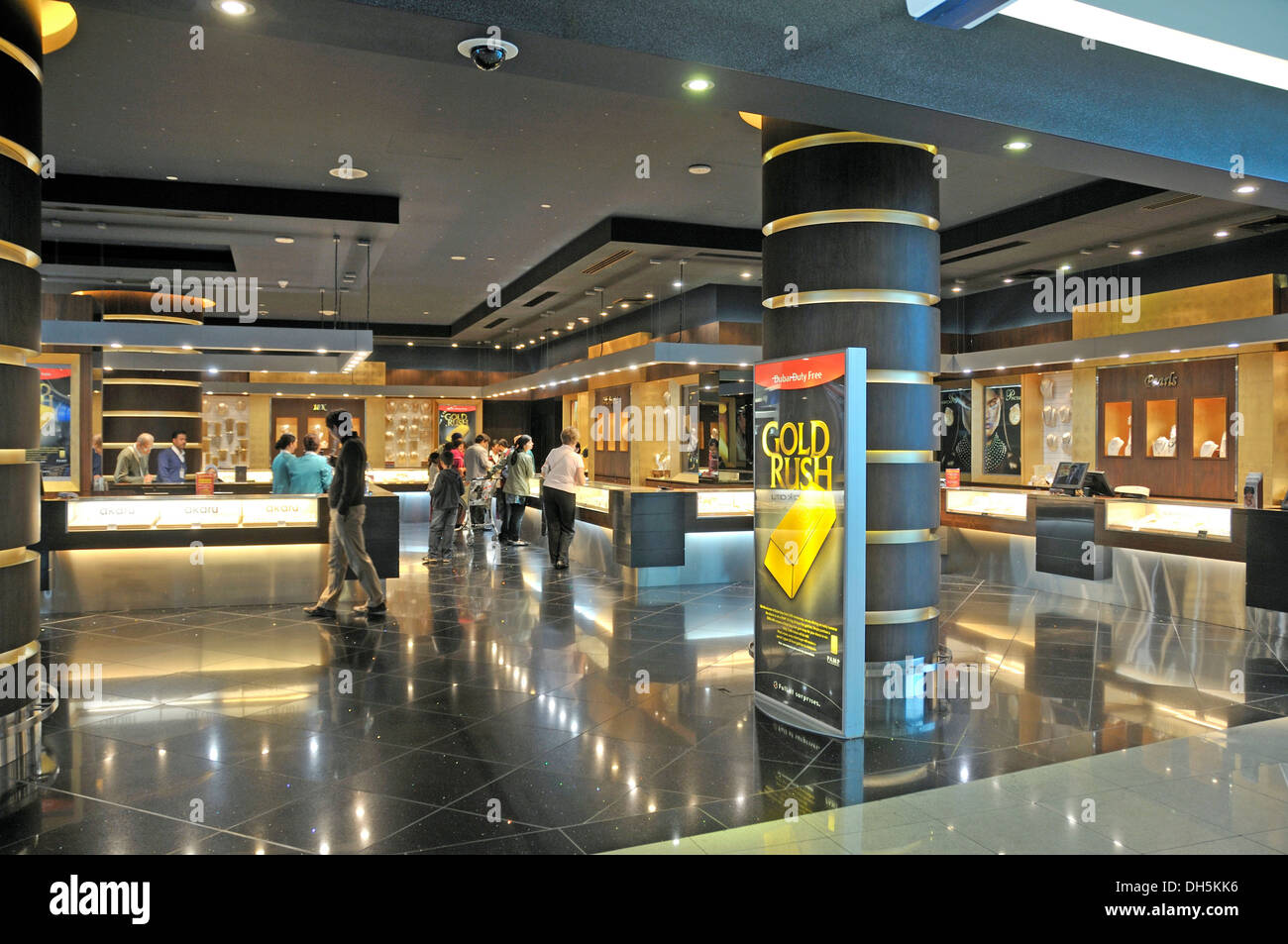 terminal 2 dubai airport duty free shops