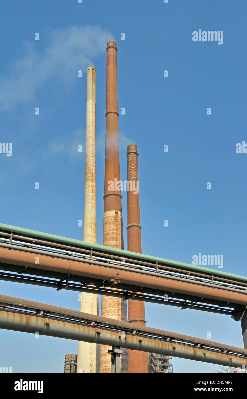 Chimneys of the Schwelgern sinter plant, at front pipes for furnace gas