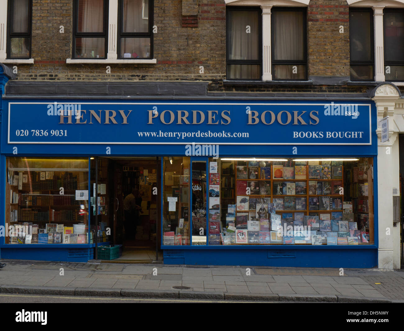 Charing cross road book hires stock photography and images Alamy