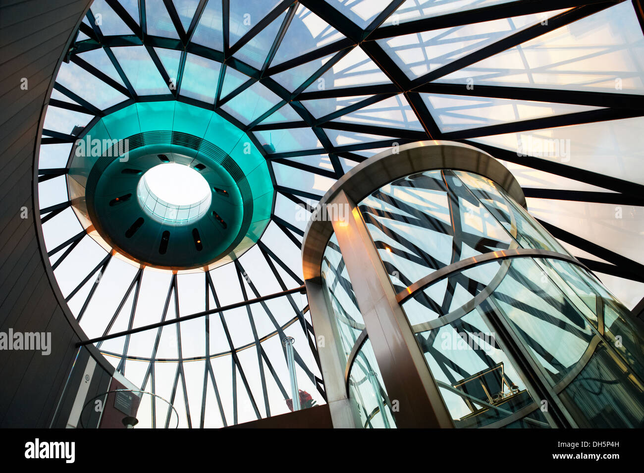 inside the dome of the Gerkin building in the City of London Stock Photo