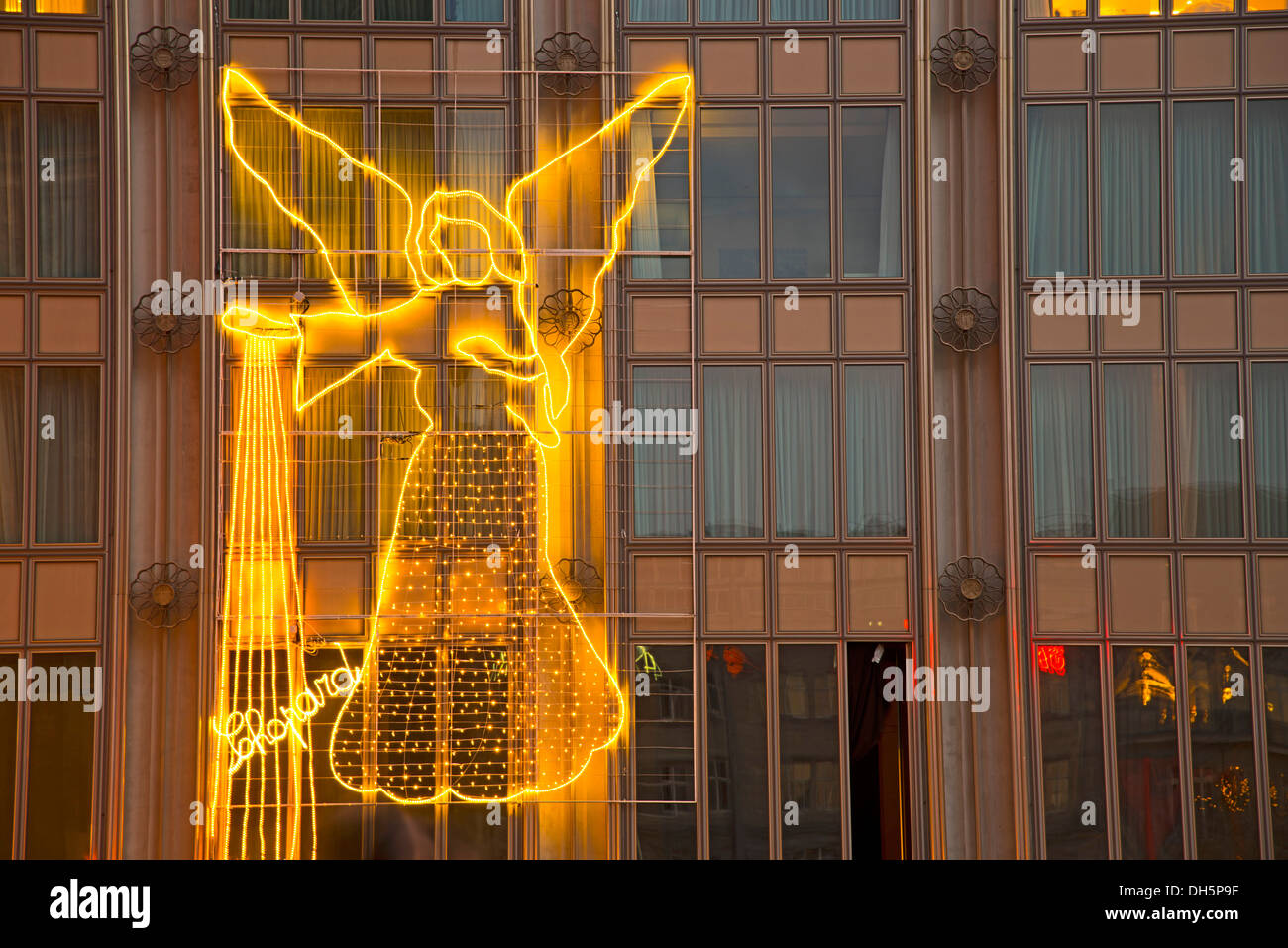 Christmas market at Cologne Cathedral, Christmas decorations, angel on the 4711 Blue-Gold-House, Cathedral Square, Cologne Stock Photo