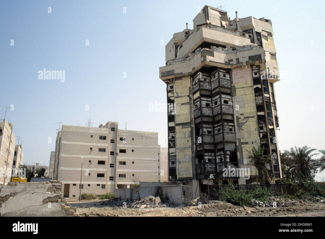 The aftermath of the 1991 Gulf War in Kuwait : devastation in Fahaiheel ...