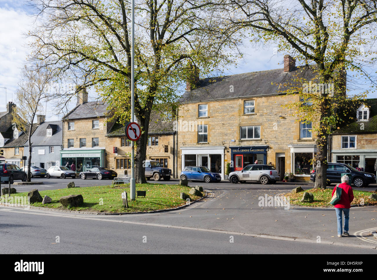 Row of shops MoretoninMarsh High Street in the Cotswolds Stock Photo Alamy