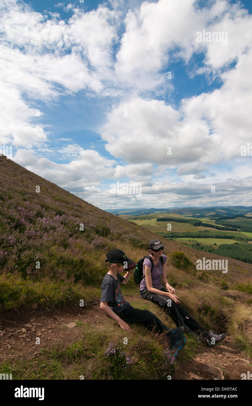 The eildon hills walkers hi-res stock photography and images - Alamy