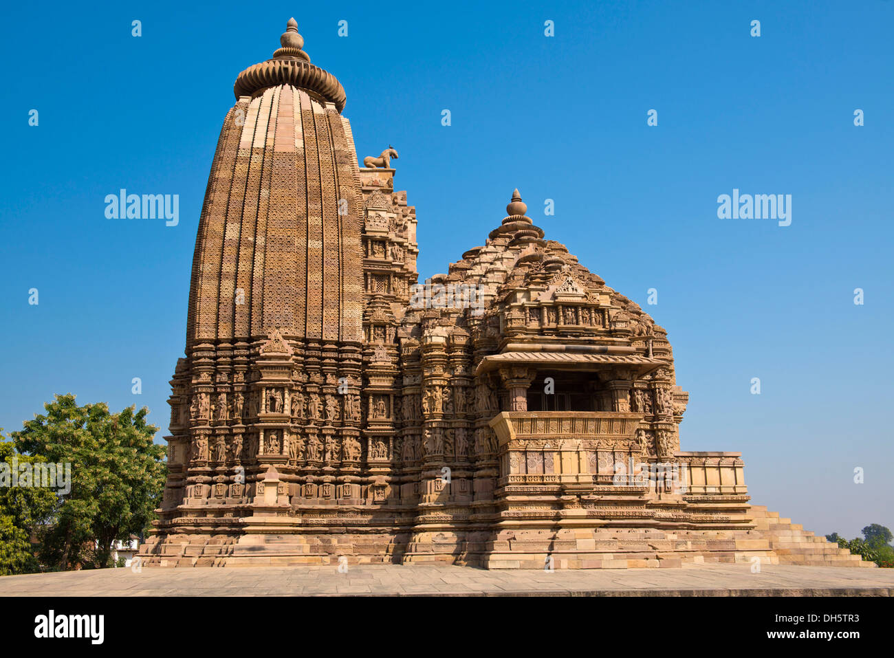 Hindu temple, Vamana Temple, eastern group of temples, UNESCO World Cultural Heritage Site, Khajuraho, Madhya Pradesh, India Stock Photo