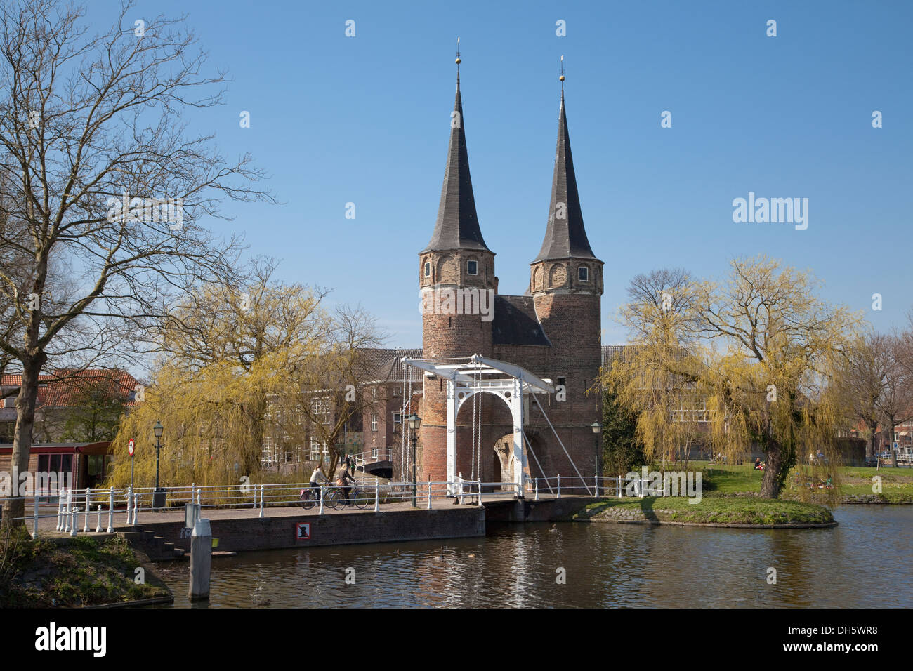 Delft vermeer the little street hi-res stock photography and images - Alamy