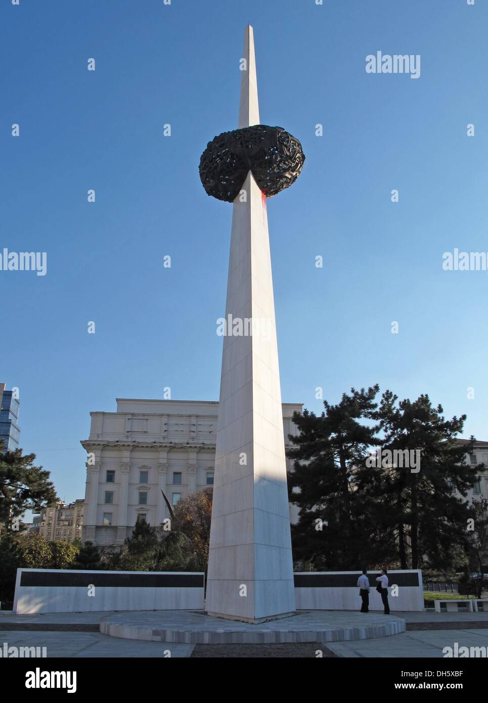 The memorial of renascence, a marble pillar which is over 20 meters high, stands in the centre of Bucharest, Romania, 23 October 2013. Photo: Jens Kalaene Stock Photo