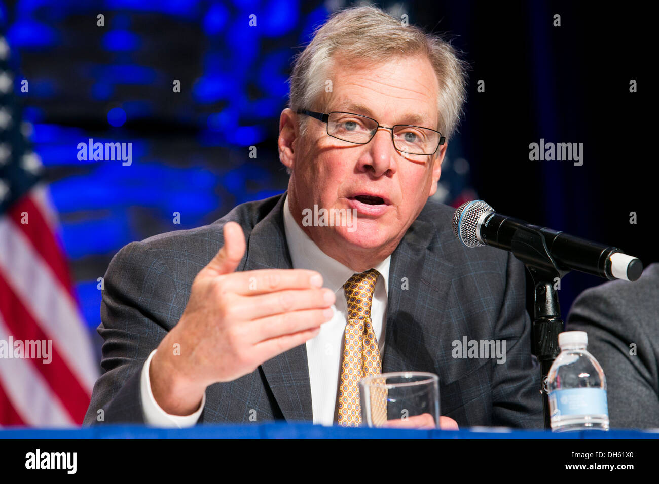 Doug Oberhelman, Chairman and CEO Of Caterpillar Stock Photo Alamy
