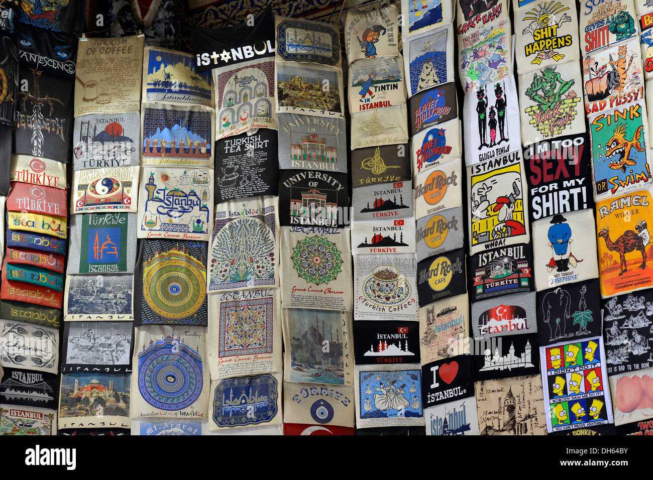 Souvenirs, Grand Bazaar, Covered Market, Kapali Carsi, historic centre Beyazit, Beyazit, Eminönü, Istanbul, European side Stock Photo