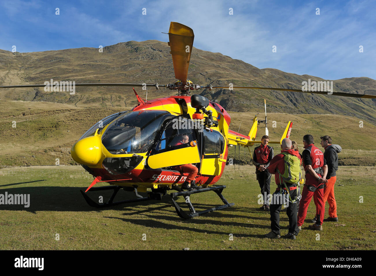 Team of the Sécurité Civile rescue organization preparing themselves for duty in Vallée d'Ossoue in the French Western Stock Photo
