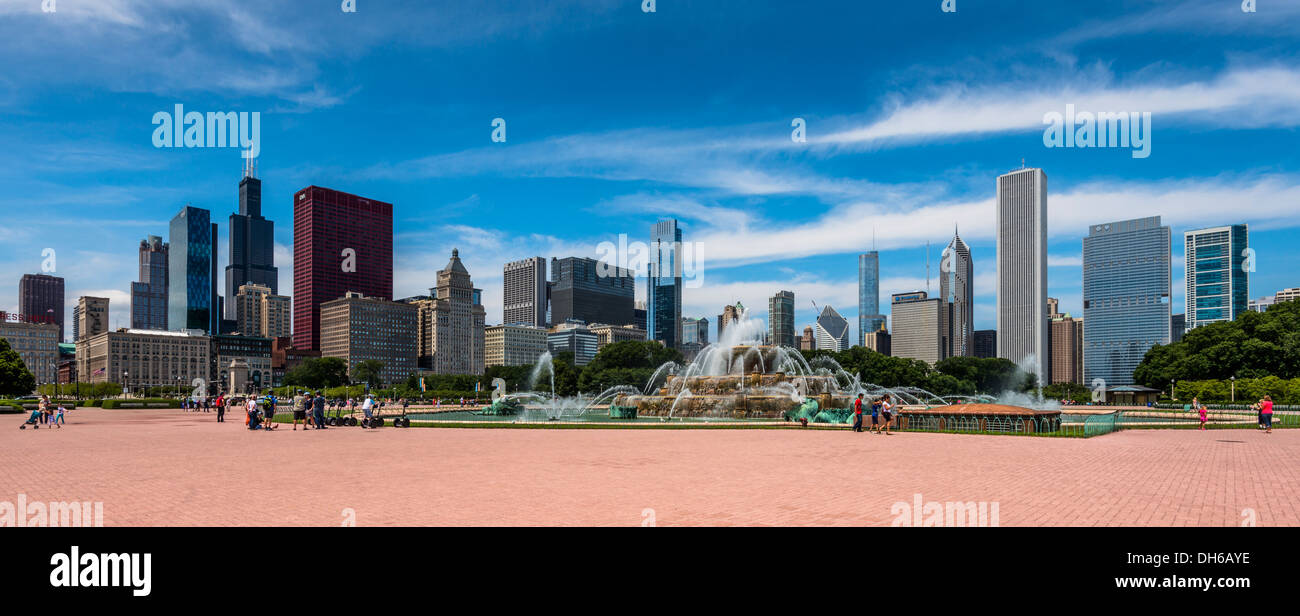 Chicago city skyscrapers hi-res stock photography and images - Alamy