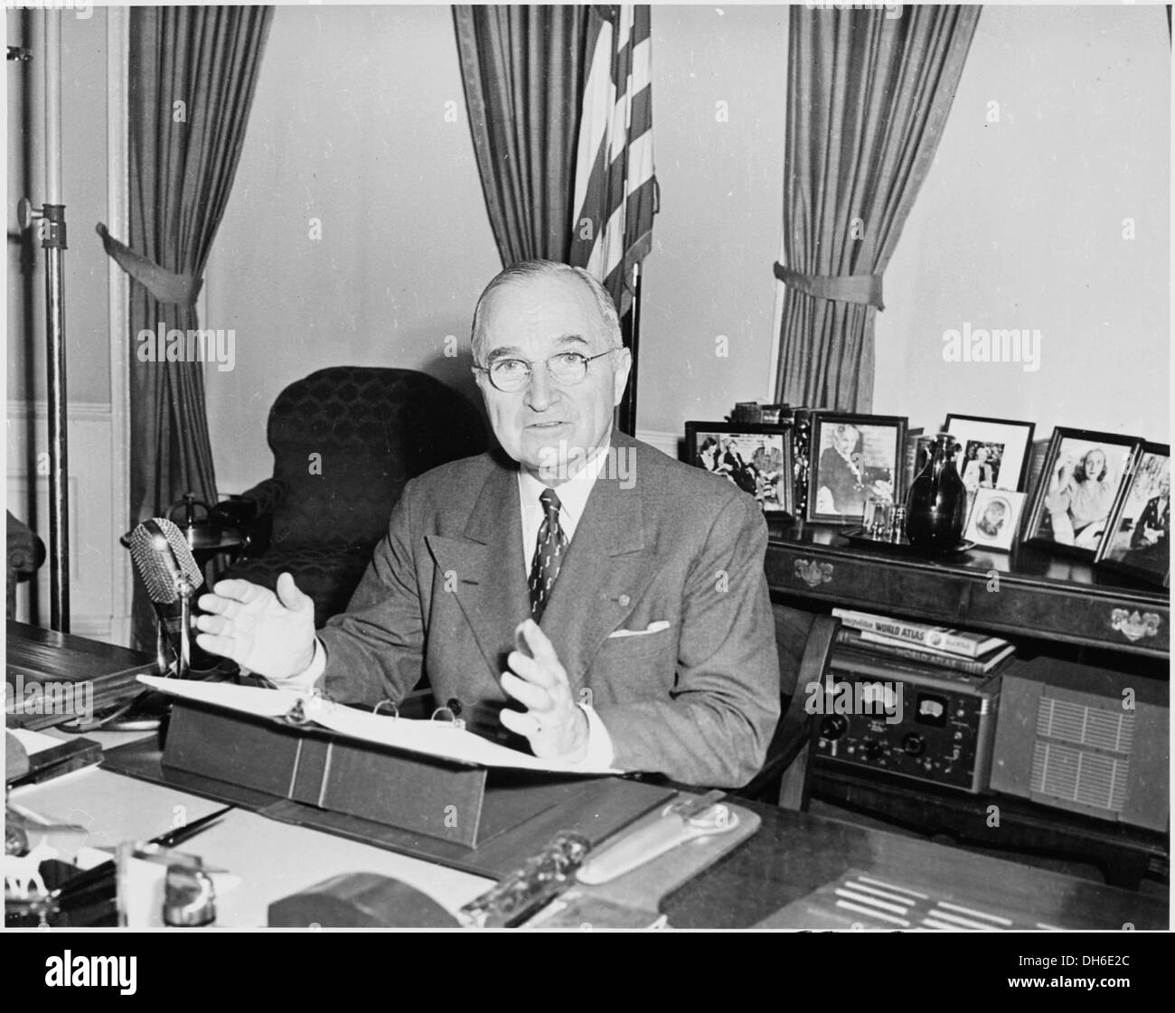 President truman desk hi-res stock photography and images - Alamy