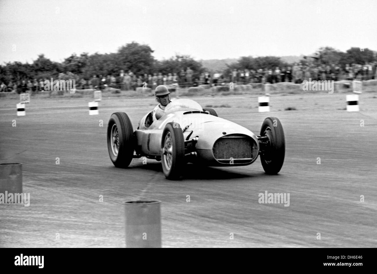Peter Walker in a BRM P15 V16 finished 7th in British GP, Silverstone, England 14 July 1951. Stock Photo