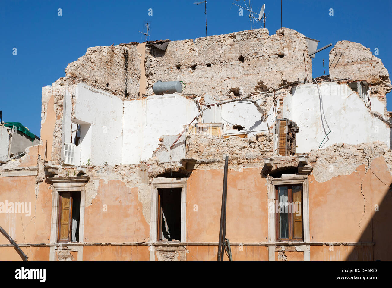 damaged building, earthquake, 06 april 2009, l'aquila, abruzzo, italy, europe Stock Photo