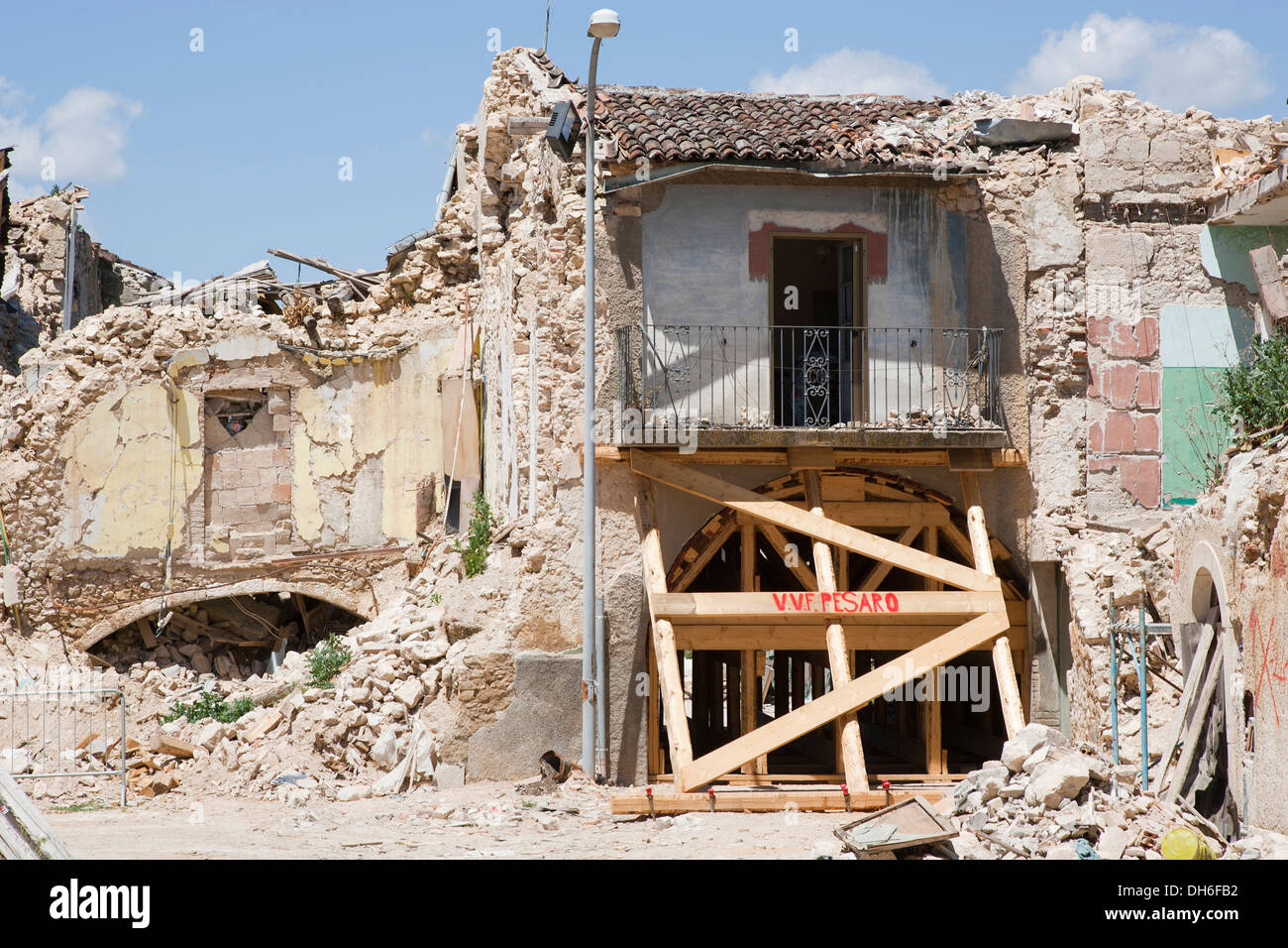 damaged building, earthquake, 06 april 2009, onna village, province of l'aquila, abruzzo, italy, europe Stock Photo