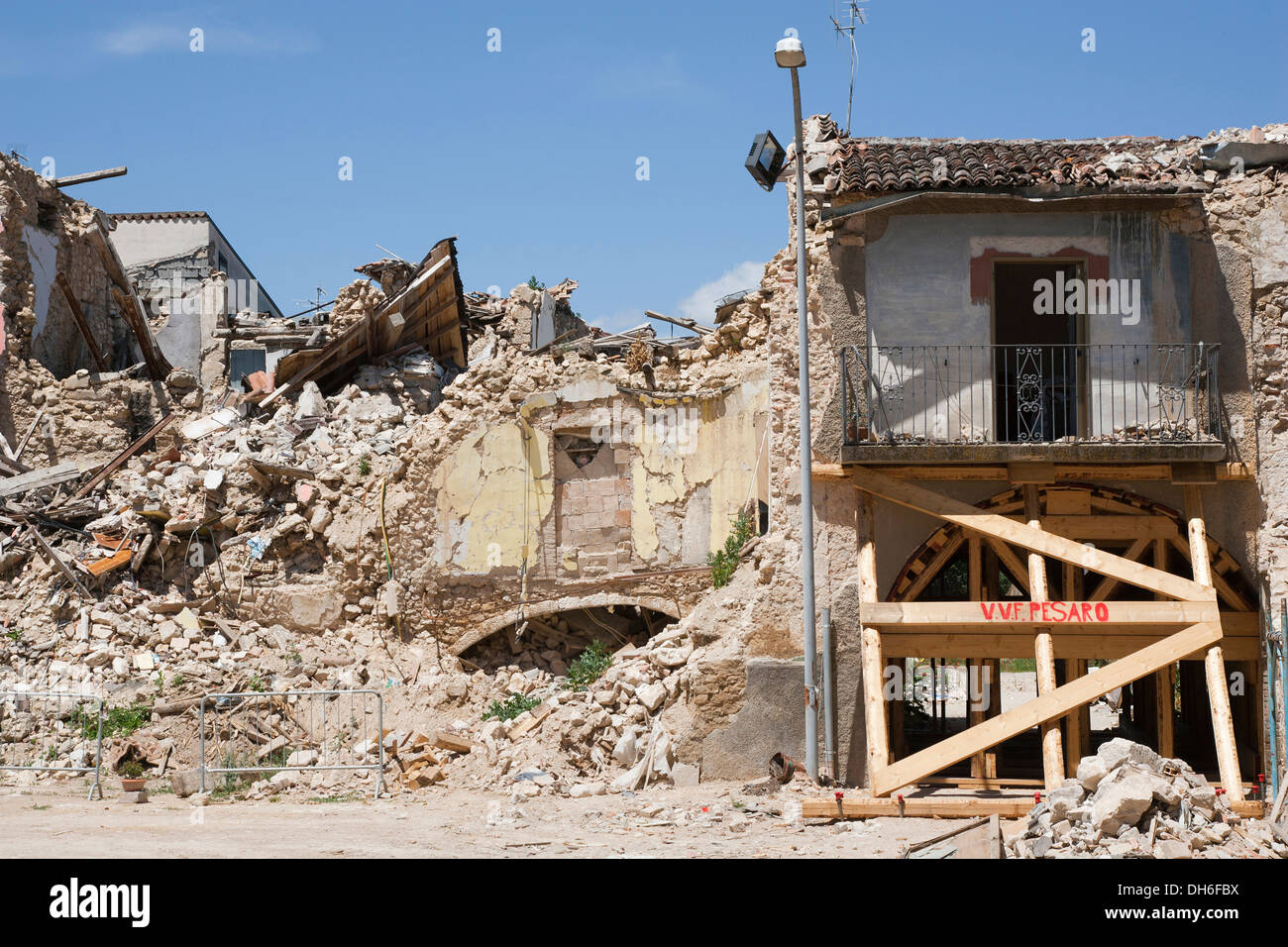 damaged building, earthquake, 06 april 2009, onna village, province of l'aquila, abruzzo, italy, europe Stock Photo