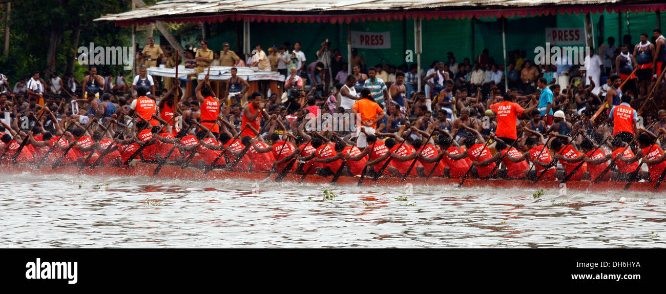 Chundan Vallams at the Nehru Snake Boat race Stock Photo