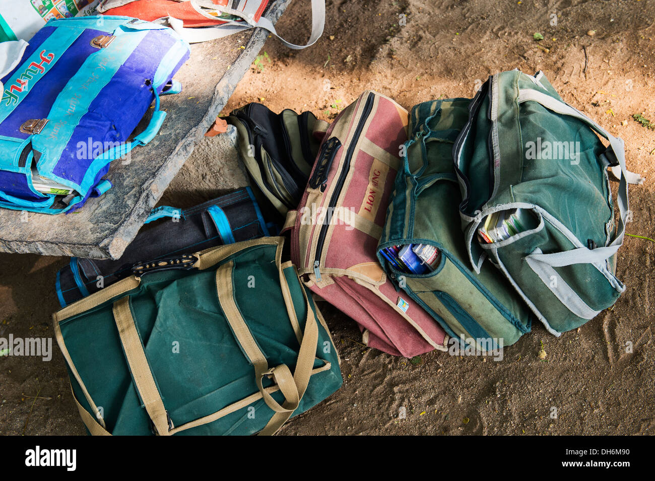 School bag hi-res stock photography and images - Alamy