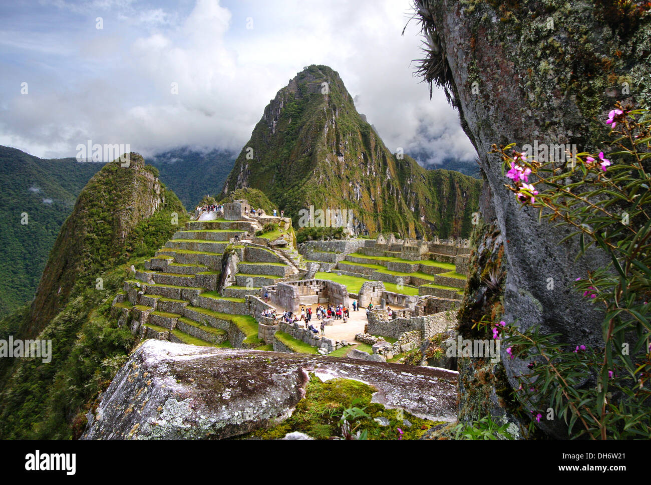 The Incan ruins of Machu Picchu in Peru Stock Photo - Alamy