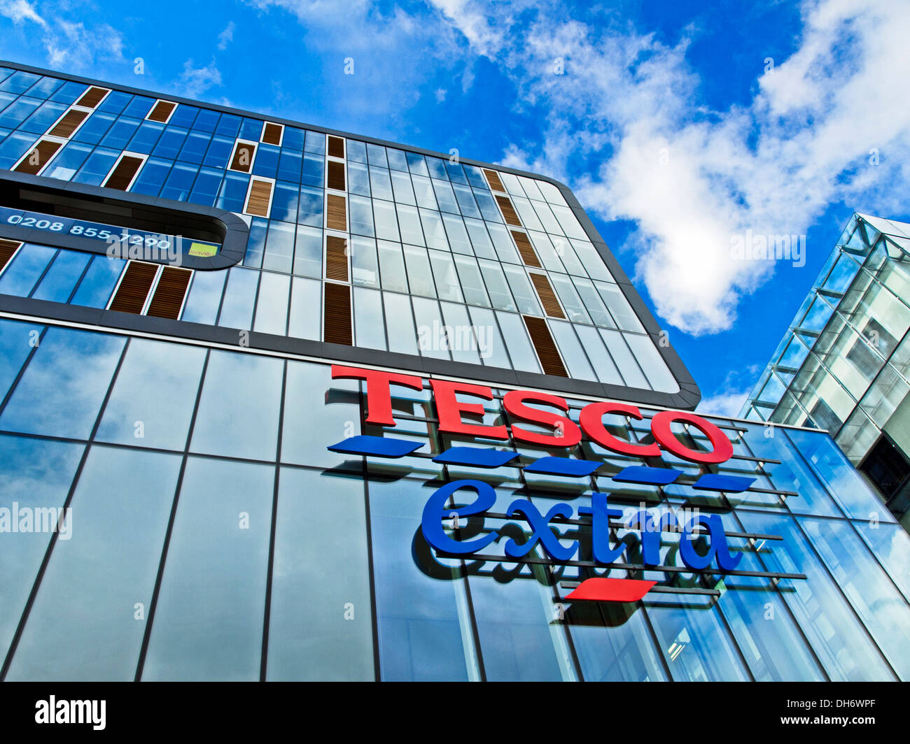 Tesco extra woolwich hires stock photography and images Alamy
