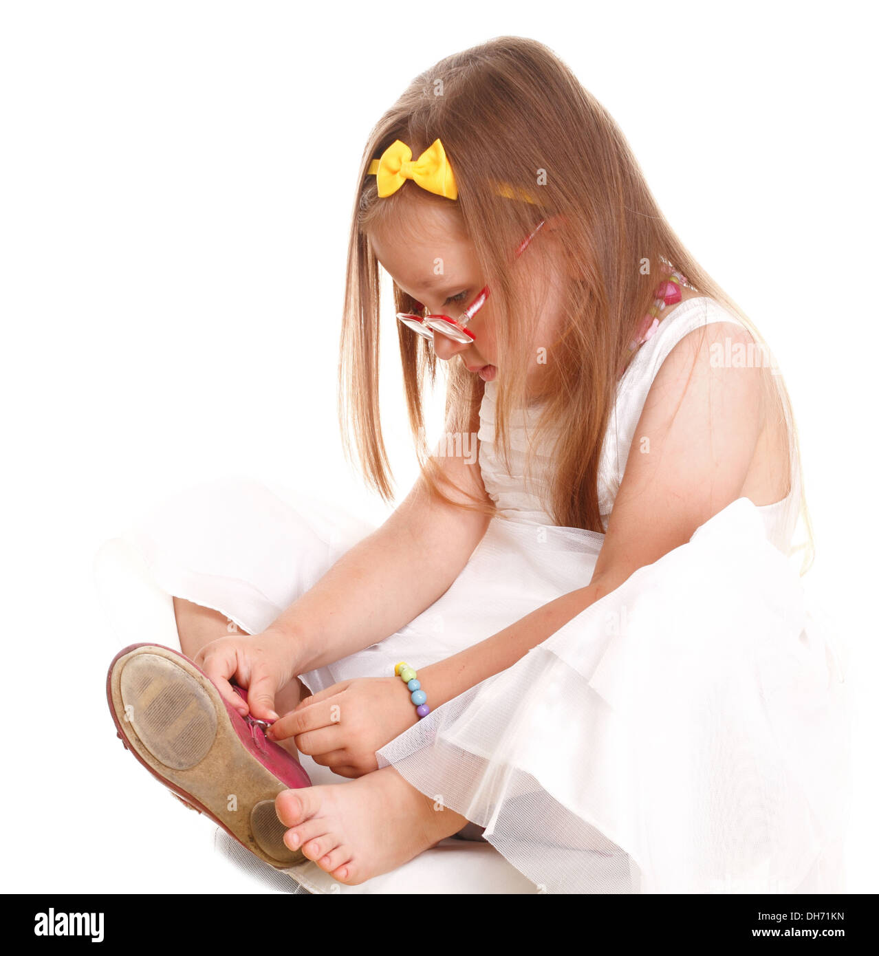 Little girl wearing sandals hires stock photography and images Alamy