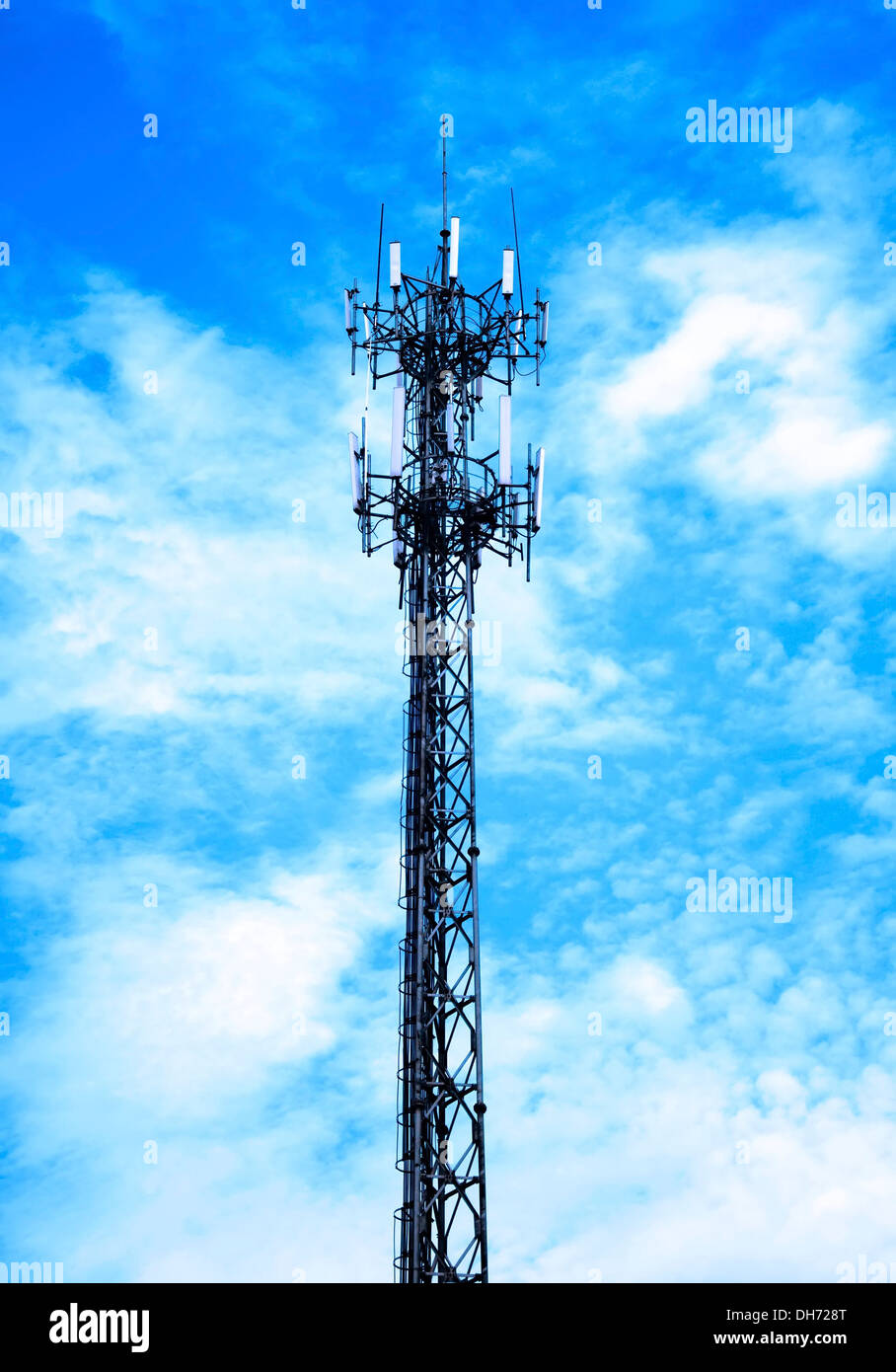 Signal tower hi-res stock photography and images - Alamy