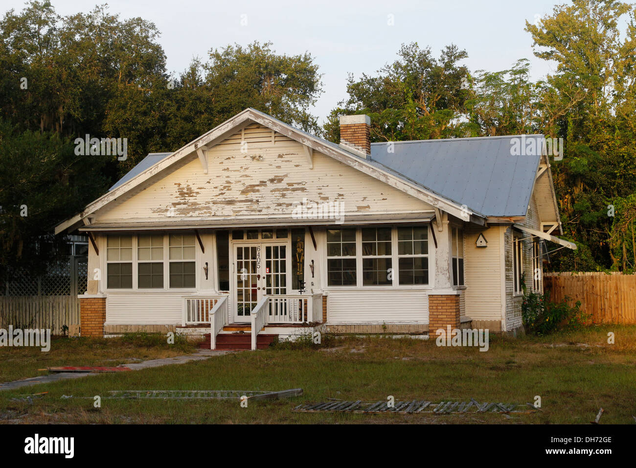 November 2013 - older single storey villa home in need of care and decoration  Loughman, Davenport, Florida. Stock Photo