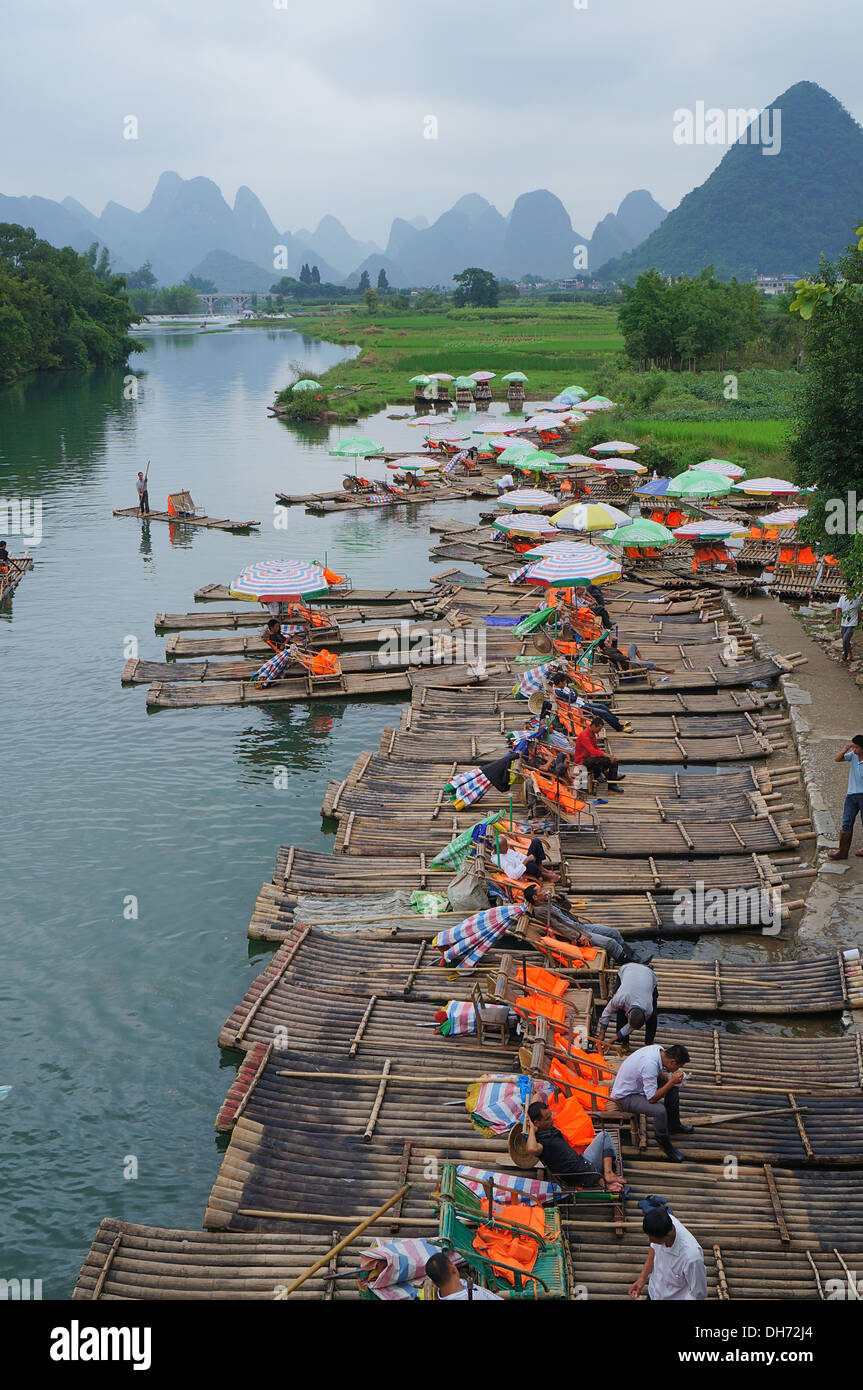Bamboo rafts in Yangshuo, Guilin, China Stock Photo