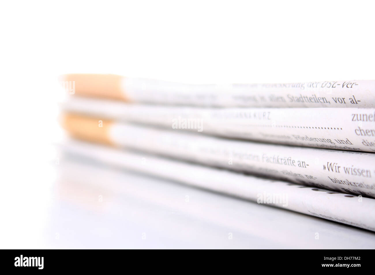 Newspaper pages background hi-res stock photography and images - Alamy