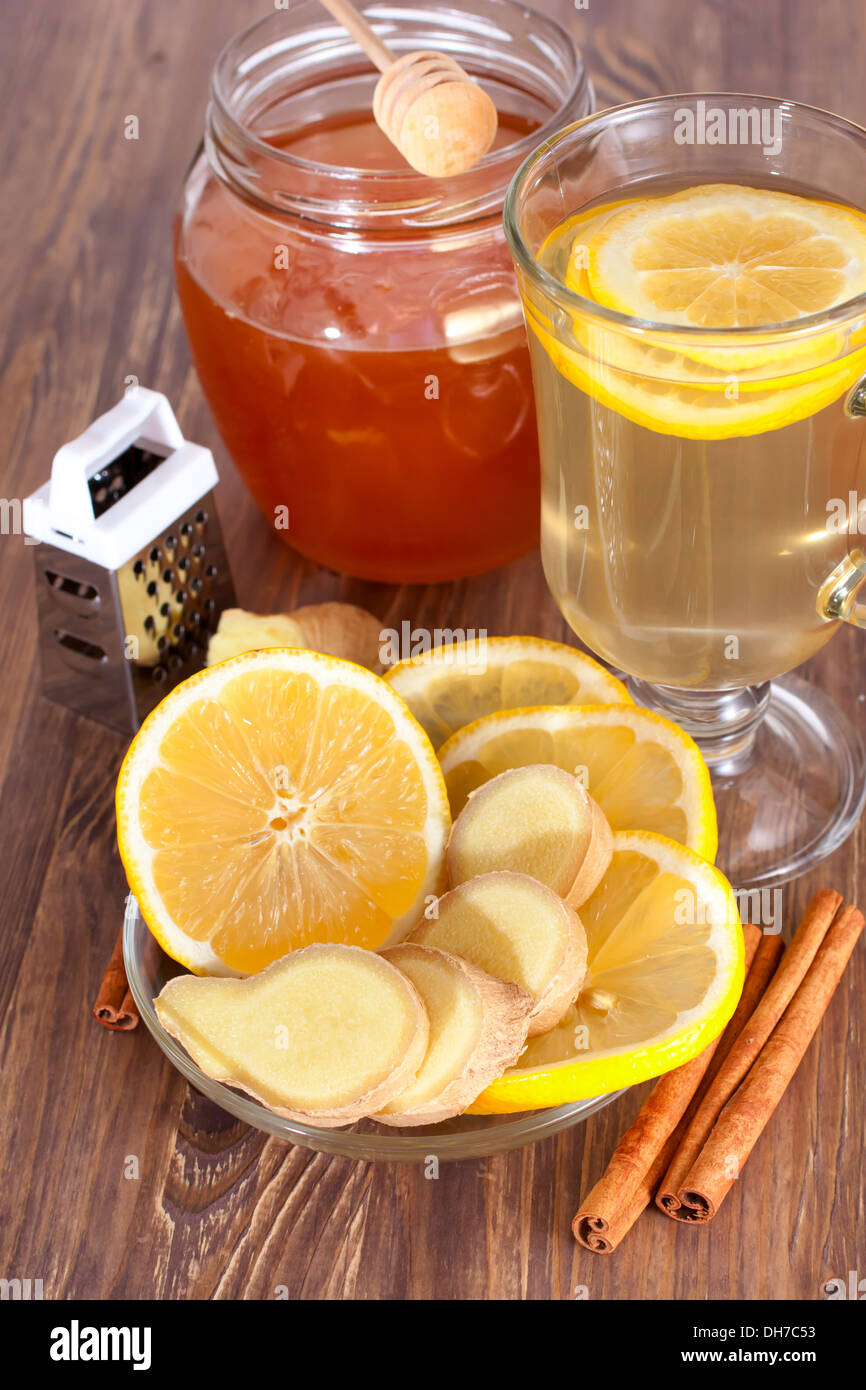 Ginger cinnamon tea hires stock photography and images Alamy
