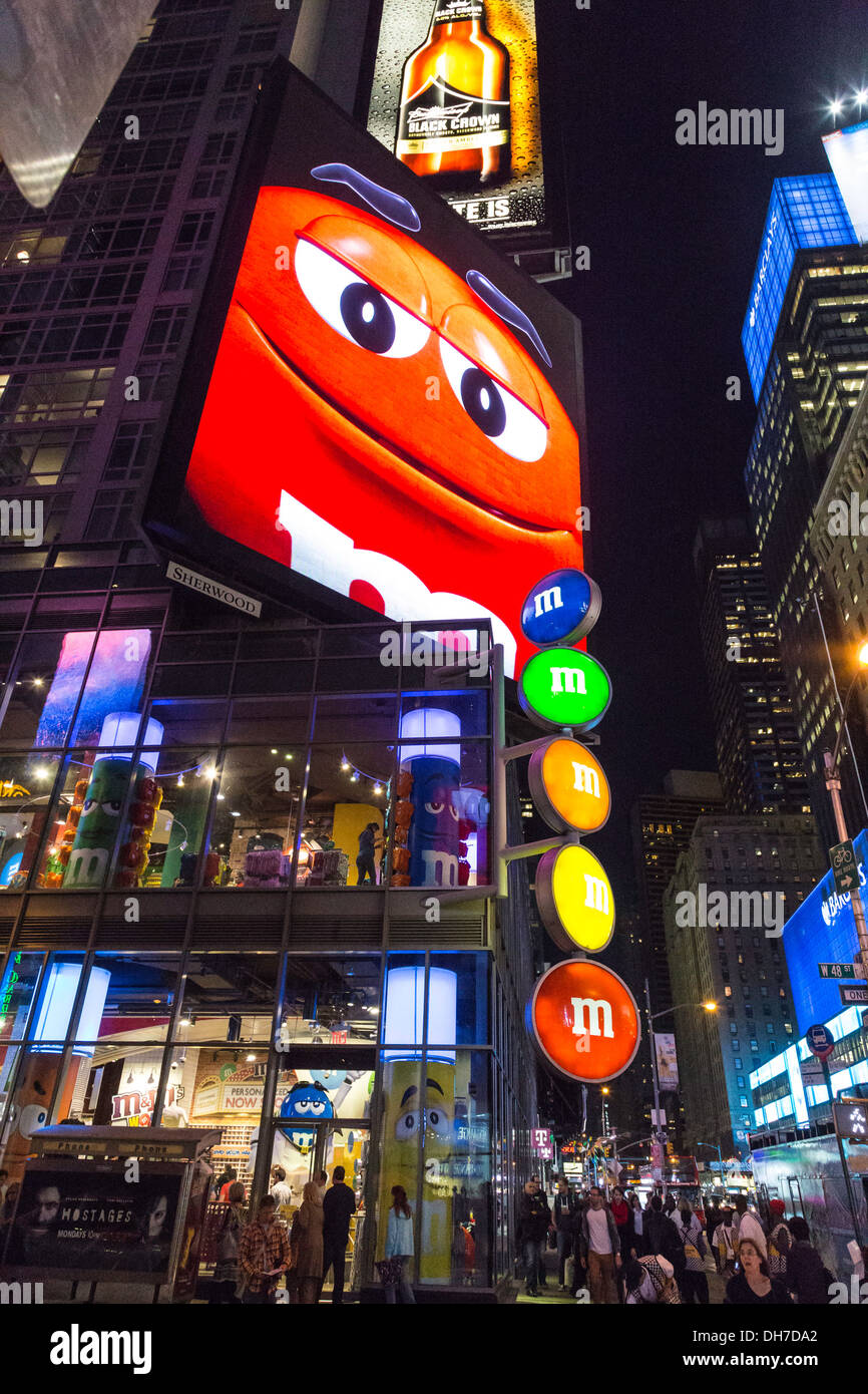 M&M's World Store, Times Square, NYC Stock Photo Alamy