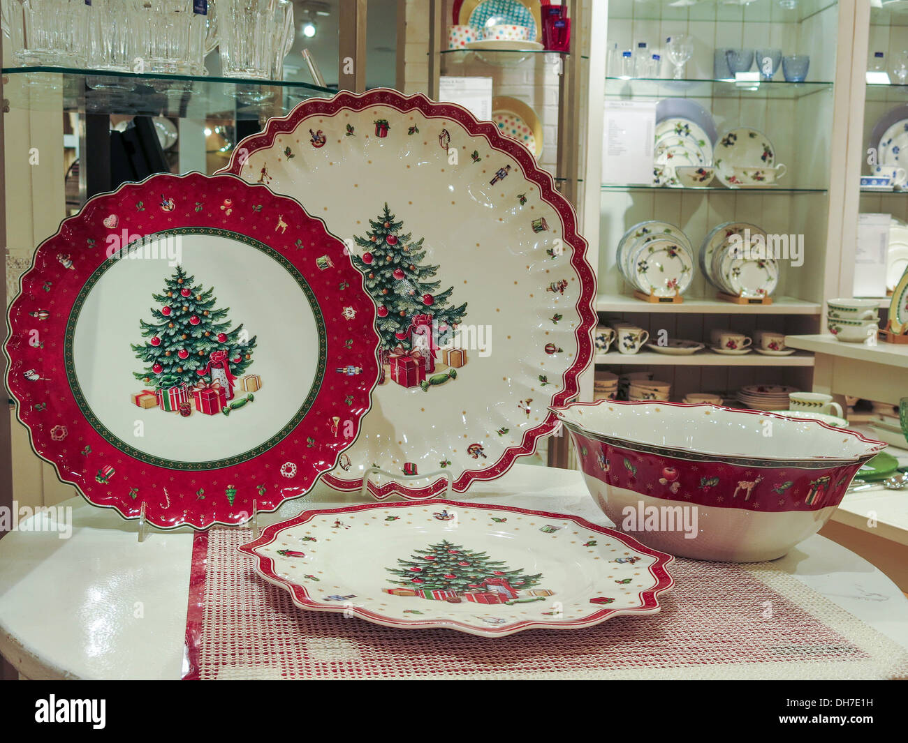 Holiday Display in Bloomingdale's Department Store, NYC Stock Photo Alamy