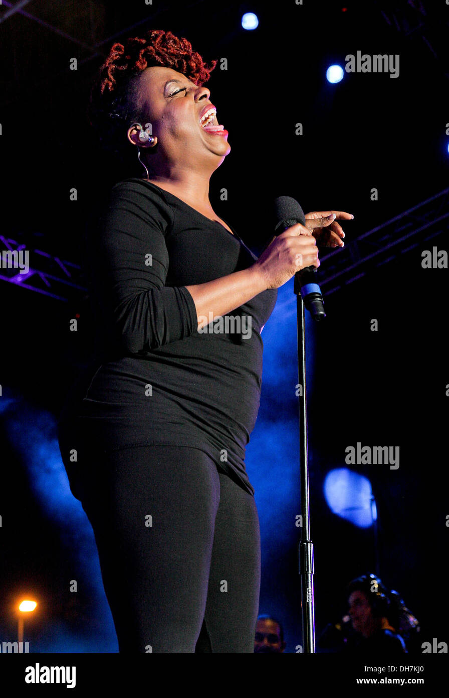 Ledisi hires stock photography and images Alamy