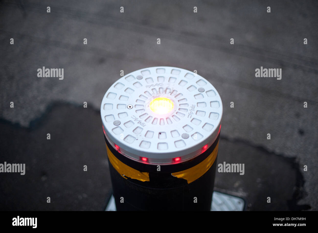 Automatic Raising Bollard Stop Cars Flashing Red Stock Photo Alamy