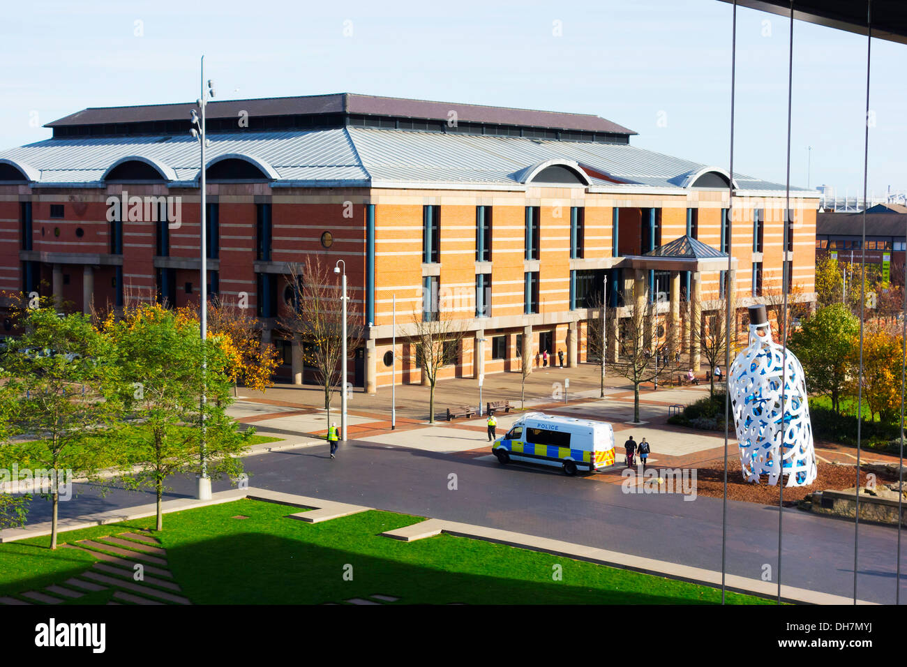 Outside teesside crown court hires stock photography and images Alamy