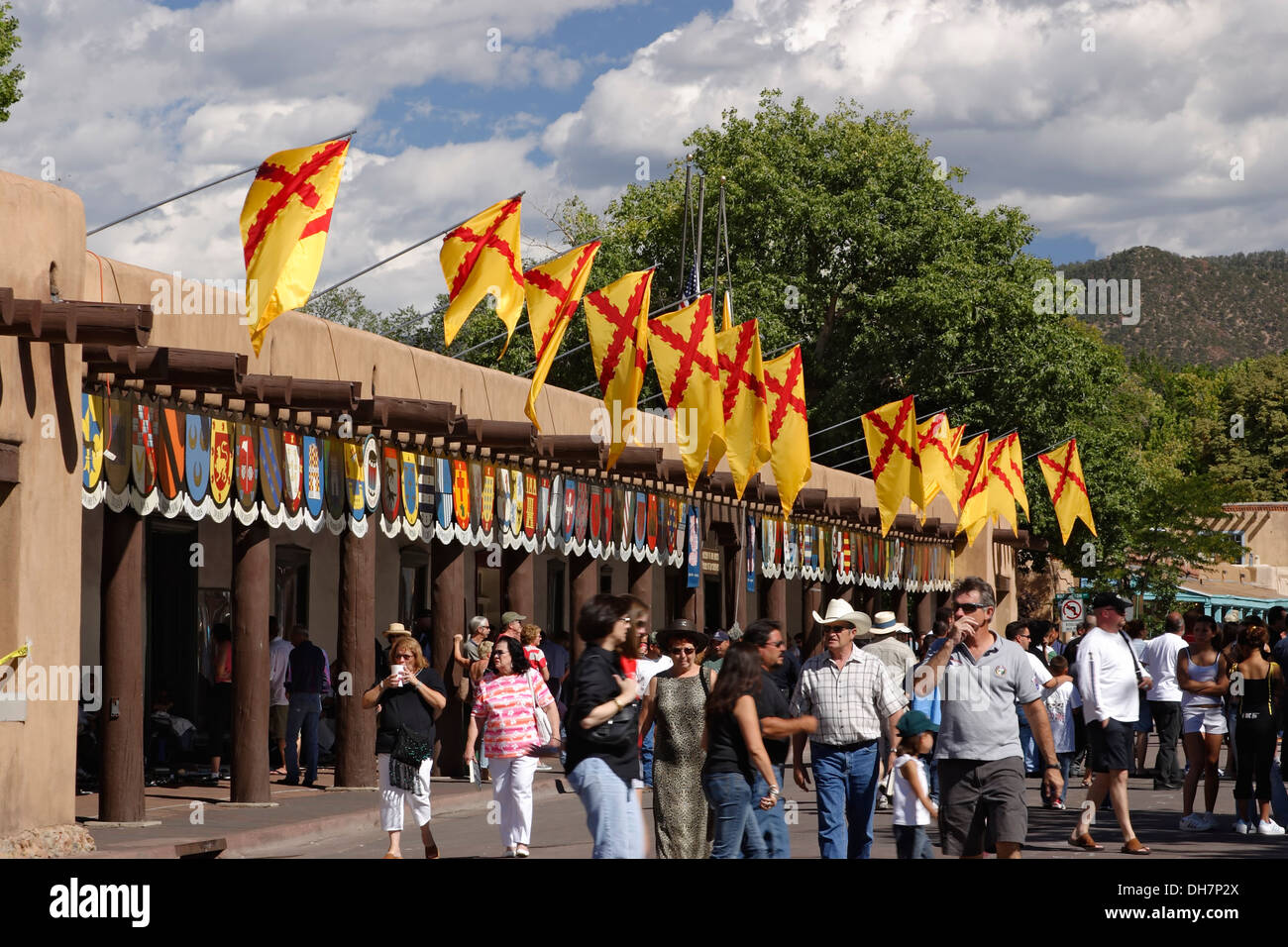 Palace of the Governors with flags and people, Santa Fe, New Mexico USA Stock Photo